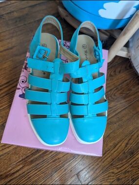 Reneeze Teal Strappy Buckle Sandals for Women